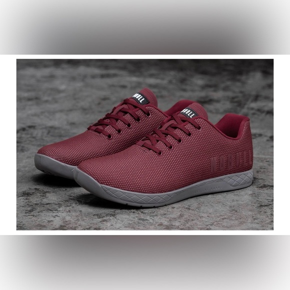 NOBULL Cabernet Superfabric Trainer new without box - Picture 2 of 8